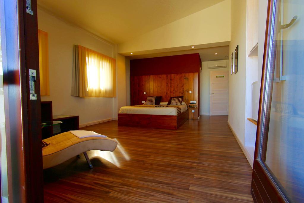 Hotel Mas Prades ديلتيبري المظهر الخارجي الصورة